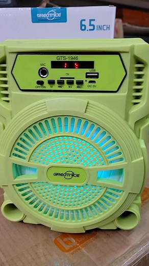 Cómo apagar las luces LED de una bocina