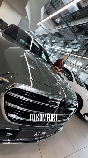 Klasa S to coś więcej niż tylko samochód. To luksus, prestiż i moc zamknięte w klasycznej i ponadczasowej formie, która nigdy nie przestanie zachwycać. Teraz dostępny z rabatem nawet do 118 000 zł! Porozmawiaj z naszym doradcą i sprawdź szczegóły oferty! ☎️ 800 200 200 | Auto Idea Mercedes-Benz