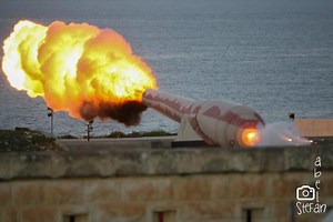 Forgotten History: World’s Biggest Black Powder Cannon – a 100-Ton Gun - Forgotten Weapons