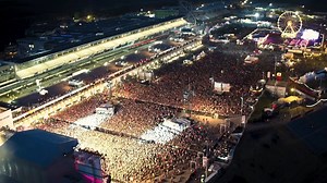 29K views · 580 reactions | 35 Jahre Rock am Ring! Tickets gibt es unter www.rock-am-ring.com/tickets | Rock am Ring | Facebook