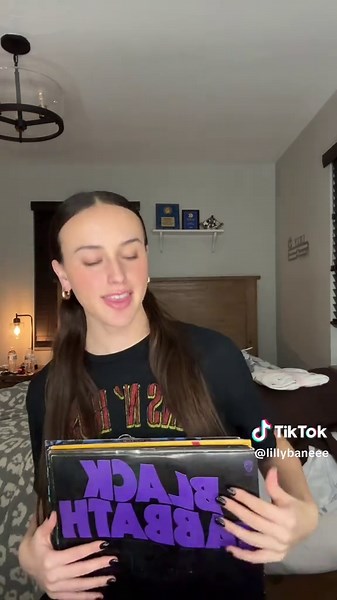 AC/DC Christmas: A Rocking Holiday Celebration