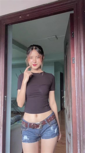 Amaryllis 🌺🌺 (@amaryllis339)’s videos with original sound - Chaw Clothes Collection Thrift