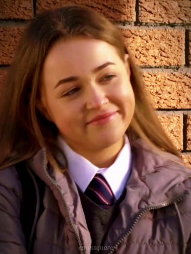 Supportive Sister Moments in Eastenders