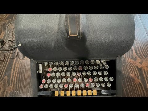 The long lost MingKwai Chinese Typewriter has been found !