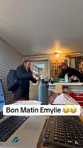 Bon matin Emylie 😂 #isamaheux #moncredito #jpdufresne #JDAUTO #jomarcoux #prankchallenge #joke | Mon Crédito