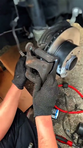 Special Brakepad Tool #bmw #e24 #brakes #repair #diy