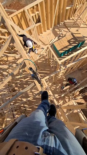 Expert Tips for Efficient Framing Construction 📐🔨👷🏼