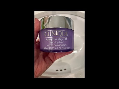 Clinique Take The Day Off Cleansing Balm Review | Melts Away Makeup Without Drying Your Skin
