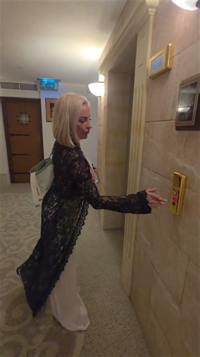 On my way to the elevator and then breakfast ☕️#GoodMorning #TuesdayVibes #HotelLife #BreakfastTime