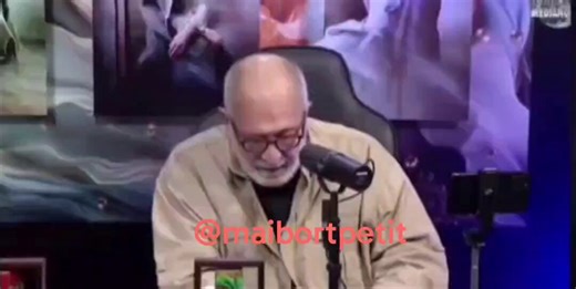 Autodesmantelamiento revolucionario: lo que denunció Mario Silva terminó anunciándolo Diosdado Cabello.Silva denuncia que el encargado de negocios de EE.UU., John Barrett, llegó con la misión de transformar los poderes en Venezuela; horas después Diosdado Cabello anuncia que la revolución transformará el sistema judicial