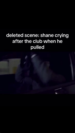 i saw twitter, cr: directedbyzeyn thanks for this detail 🥹🥹 #fyp #heatedrivalry #ilyarozanov #shanehollander