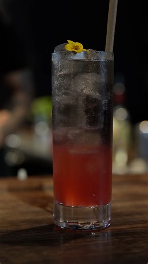 Smoky, serene, and spirit-free — our Fumo Di Frigola blends Monin Strawberry, Hopp Water, Citrus, and activated Charcoal. 🍓 | Juniper