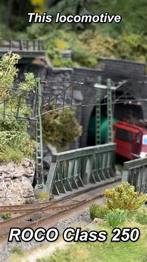 A True East German CLASSIC! 🇩🇪 This is the (Class 250) 155 219-9 electric locomotive owned by the operator MAED Eisenbahndienstleistungen and it's a fantastic locomotive that we highly recommend picking up for your HO-Scale layout. This locomotive has been nicknamed the “Strom-Container” due to its utilitarian design. The locomotive's livery is a visual tribute to German railway history. Cab 1 represents classic DR red while Cab 2 wears modern DBAG colors. The model features: ✨ Independently s