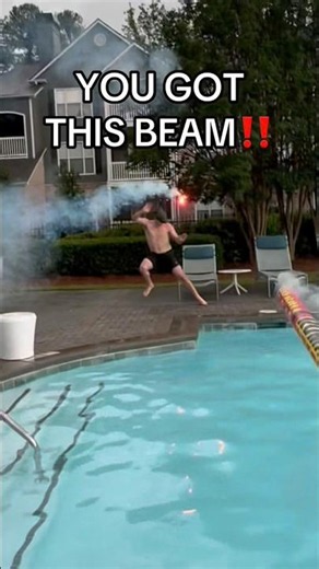 How Beam felt fighting Reze 😭 #anime #chainsawman #beam #reze #chainsawmananime