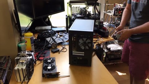Fractal Design Define Nano S Hardware Installation Time-Lapse