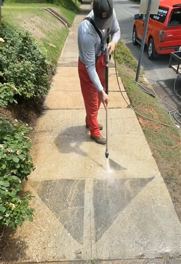 Essential Pressure Washing Tips for Beginners
