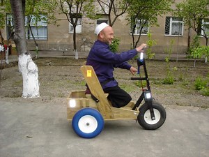 Making Mobility, One Hand-Powered Cart at a Time