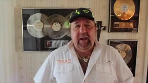 Johnny Lee Episode #4 Memory Lane (Part 1) This is a two part video, we will be posting part two next week. Thank you for watching and please share with your friends. For more information on shows, appearances, merchandise and more go to www.theofficialjohnnylee.com or www.johnnyleemusic.net | Johnny Lee