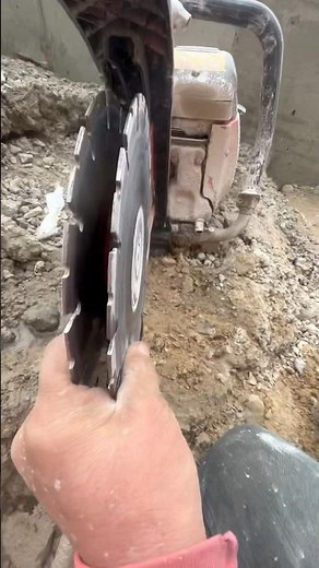 2 blades😳🤔How Cut&Break saws work #husqvarna #powertools #concretesaw
