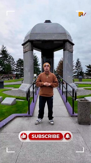 54 reactions | Visitando la tumba de Jimi Hendrix, un lugar lleno de...