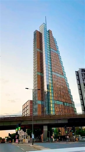 Eighty eight wood lane got me thinking I could afford this 😂 #architecture #cityscape