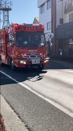 【緊急走行】多分山梨県初採用のレッドアーマ搭載機！導入から早10年以上経過、、今後の動向に注目！Ⅲ型救助工作車が現場に急行！ #automobile #緊急走行 #火災 #事故 #救急車