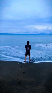 7.9K views · 212 reactions | Awass ombak awas ombak ulah tengah teuing kasisi kasisi 藍 fanjul mah mun liburan te resep nu rame2 teing rubess mun kie mah kan genah tiis celi herang panon beh betah be #mantap酪 #pantaibatukaras #pangandaran | Ajuy'panjuel | Facebook