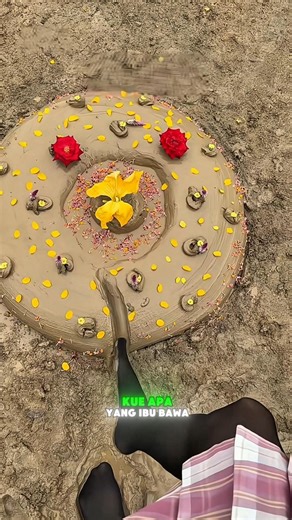 Mud cake for your birthday?! You won't believe what happens next!🎂🍰😲