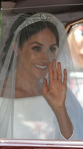 Meghan (fan page) on Instagram: "Meghan’s wedding makeup revealed by @danielmartin on @breakingbeautypodcast 💄: Her natural makeup look products was revealed by close friend and makeup artist Daniel Martin:￼ • Foundation: Dior Backstage Face & Body Foundation was used to create a natural and radiant complexion. ￼ • Highlighter and Blush: The Dior Backstage Glow Face Palette provided a subtle shimmer and blush to enhance her features. ￼ • Lips: A MAC lip liner was applied to define her lips, com