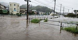 台風１０号に伴う大雨、神奈川で４００ミリ超 河川が氾濫、土砂崩れも 動画 | カナロコ by 神奈川新聞
