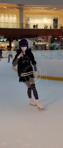 Uzi Cosplay from Murder Drones: Creative Showcase