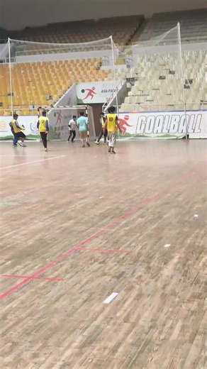 Just for fun 😝 #football #nutmeg #soccer #training #futsal