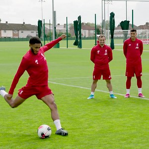 1.1M views · 469 shares | It’s #FIFARatings time and the #PL ⭐s have been busy showing off their skills! | Premier League | Facebook