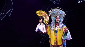 #letslocals #pekingopera #京剧 🤔Anyone knows Peking Opera? It is one of the oldest performance in Chinese history. 😉Drop your like, comment and share with your friends if you like this beautiful performance! | LETS-Share Journey