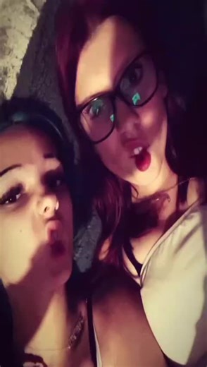 Bea🎭🪩 (@bea_xx12)’s videos with original sound - 📸