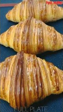 Amazing Croissant Comb Cutting Technique 🤩#Croissant #CroissantRecipe #CroissantCutting #Baking