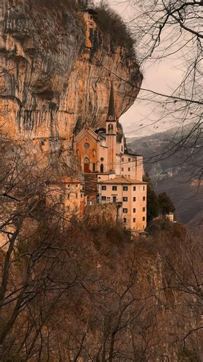 The Hidden Gem Near Verona Everyone Should See ✨