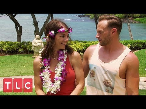 The Busby's Learn To Hula Dance | OutDaughtered