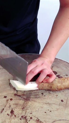 Burdock Root Cutting Skills . Chinese Way . #festivewithshorts