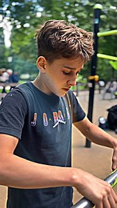 4.5K views · 491 reactions | @hippo.demarce 13 ans  street workout in Paris #street #workout | brise | Facebook