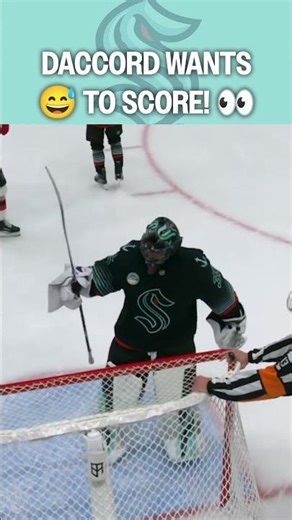 Joey wants a goal BAD 🤣