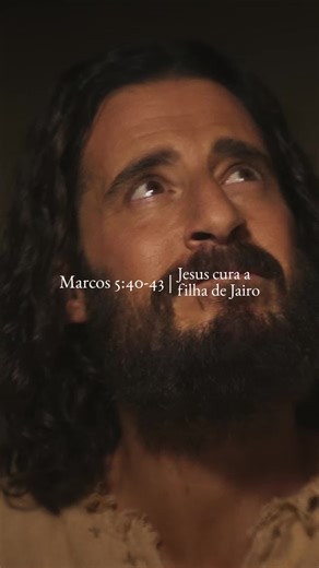 The Chosen Brasil on Instagram: "Você diz que é forte, mas Jesus pega na mão da menina e você já tá fungando. 😅 A ressurreição da filha de Jairo acontece no Episódio Cinco da Temporada 3. A cena, repleta de sensibilidade, é baseada no relato bíblico de Marcos 5:21-43. Assista às Temporadas 1 a 5 de The Chosen, disponíveis no app gratuito "The Chosen", Amazon Prime Video e Netflix."