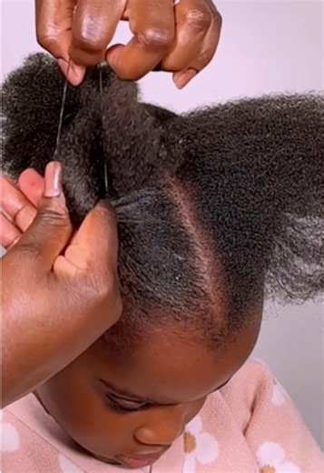 Easy Christmas Hairstyle Ideas for Kids