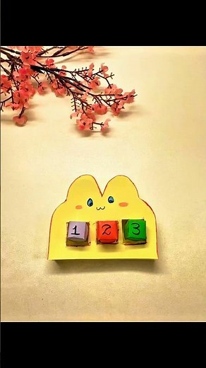 Cute DIY Paper Button Toy 😻#paperbutton #papertoy #kidscraft #funcrafts #shorts #diy #handmade