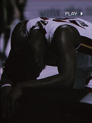 When Jimmy Butler got exhausted after carrying the Miami heat to win game 5 of the 2020 NBA Finals💔 #fyp #foryou #viral #jimmybutler #playoffjimmy #2020nbafinals #nbafinals #tired #exhausted #miamiheat #lakers