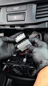 1.7M views · 37K reactions | Actualizamos esta Nissan Frontier NP300 2025 con una pantalla Android china marca Dienstmotor con CarPlay y Android Auto inalámbrico, sin cortar cables y conservando todas sus funciones originales . . . #CarPlay #AppleCarPlay #Nissan #FrontierNP300 #Dienstmotor #AndroidAuto #TecnologíaAutomotriz #ActualizaTuAuto #ConducciónInteligente #cartech #caraudio #luxurysuvs #autoupgrade #pantallaandroid #entretenciónencoche | Dienstmotor | Facebook