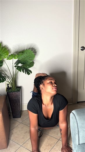 Happy Monday 🤍Start it off right & stretch #fyp | stretch exercise