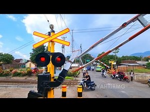 Detik-Detik Palang Pintu Patah!!!