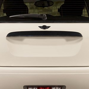 Do you love adding a touch of flair to your look? 🛍 No matter your style, the perfect plate is waiting for you. | Custom Plates