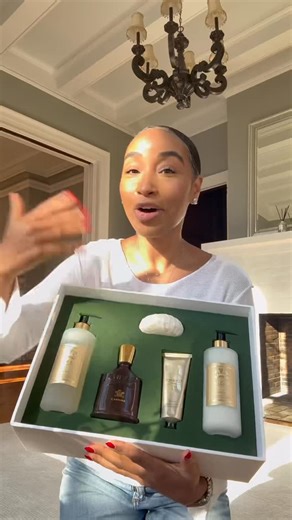 Tiff Benson 📍New York on Instagram: "#AD Last-minute gift panic? I’ve got you covered. @creedfragrance just launched their Body Luxuries Collection, and it’s the perfect luxe gift that doesn’t feel last-minute at all. Linked in bio. They’ve taken their most iconic fragrances—Aventus, Aventus for Her, and Carmina, and transformed them into the most indulgent body care sets. #CreedFragrances #BodyLuxuries #LastMinuteGifts #LuxuryGifting HolidayGiftIdeas Carmina Aventus"